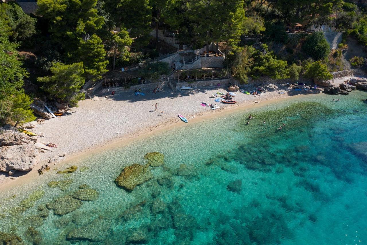 Beachfront Vala With A Swimming Pool Apartment Orebic